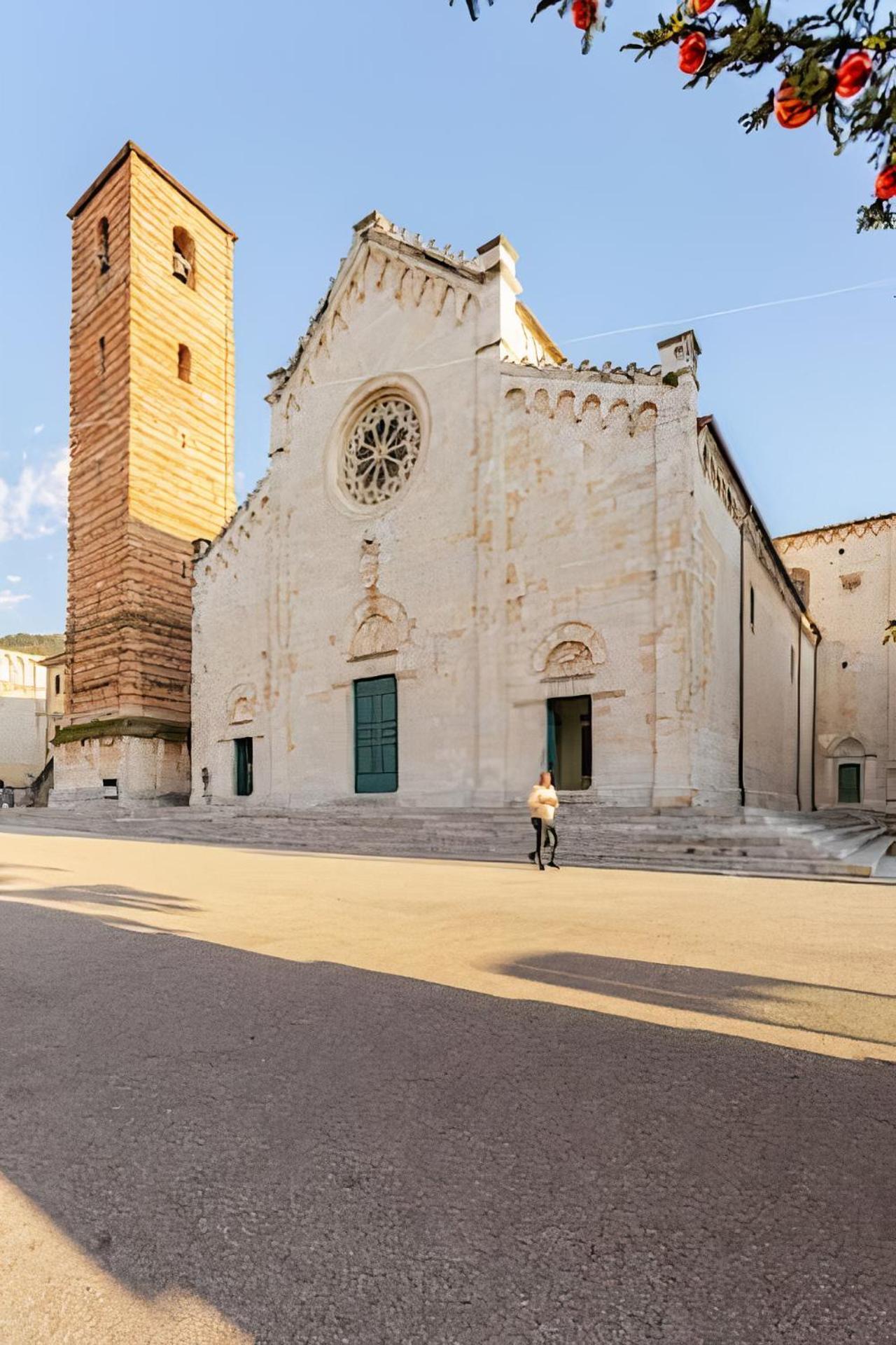 Appartamento A 150M Dal Duomo Pietrasanta Kültér fotó